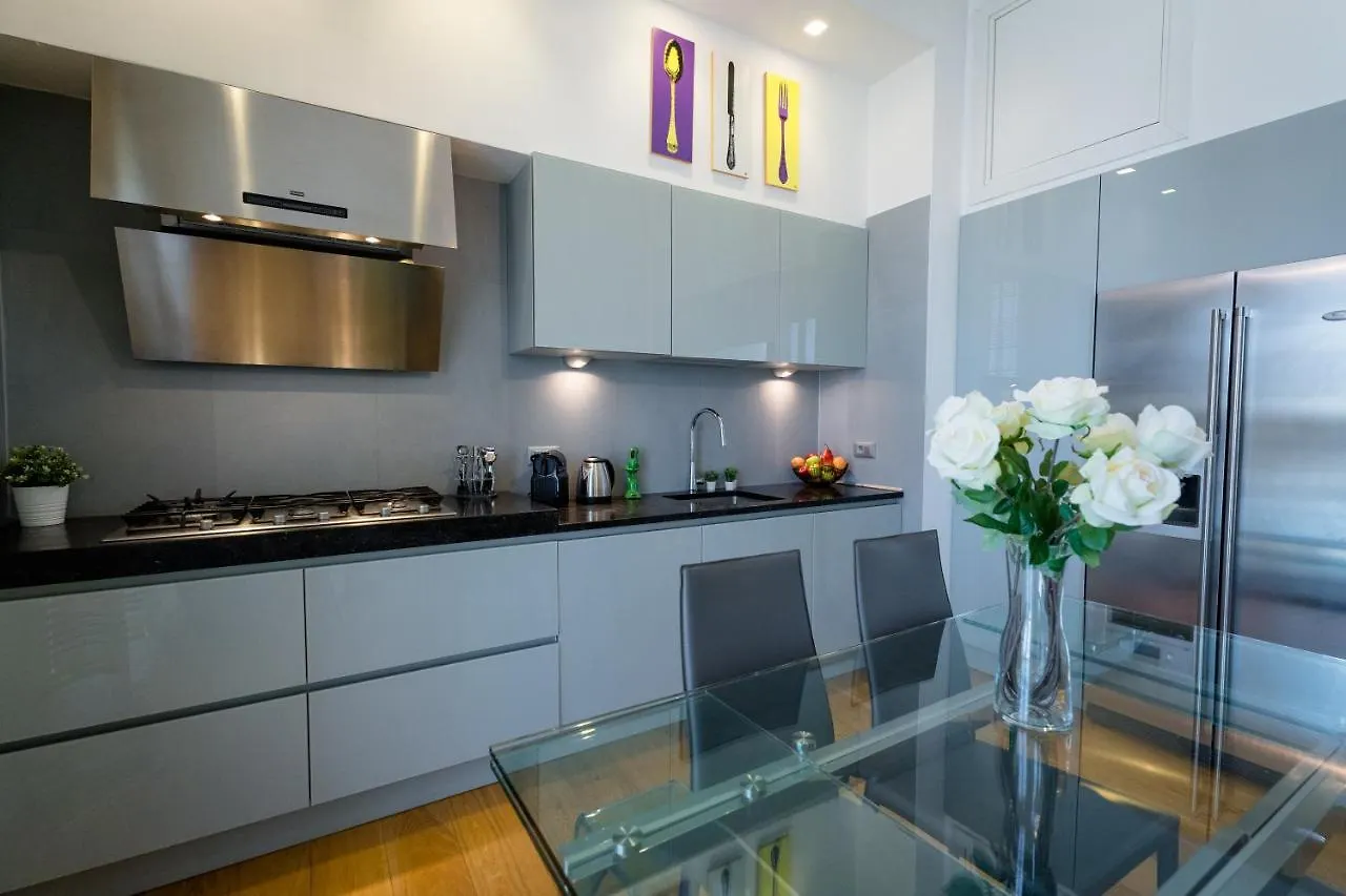 Apartment Romolo Space - Navigli Milan Italy